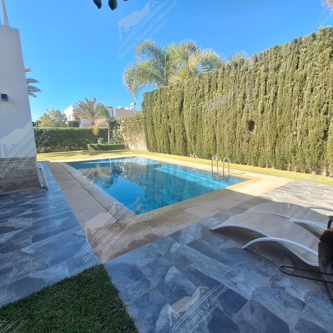 Casa Serenity Bay Tamda Villa