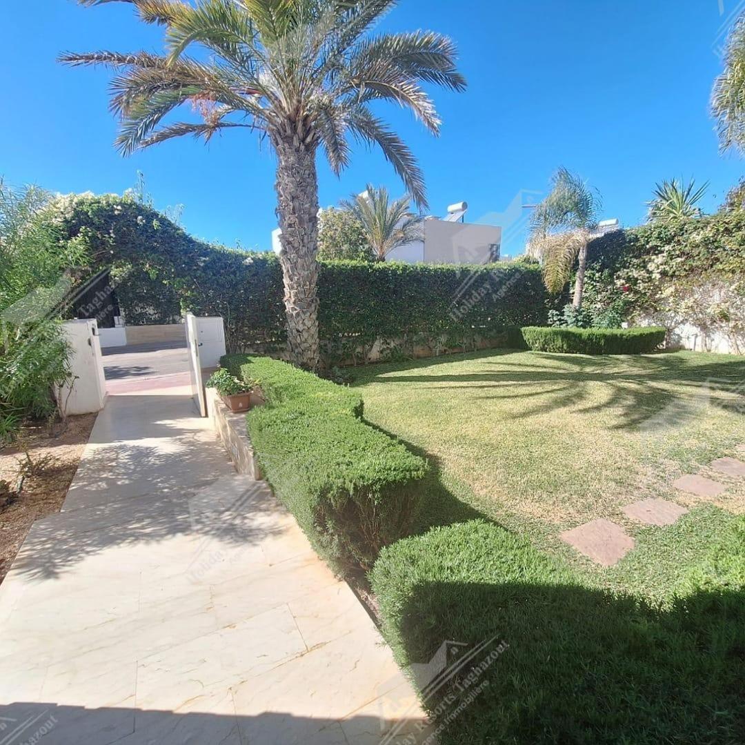Casa Serenity Bay Tamda Villa *